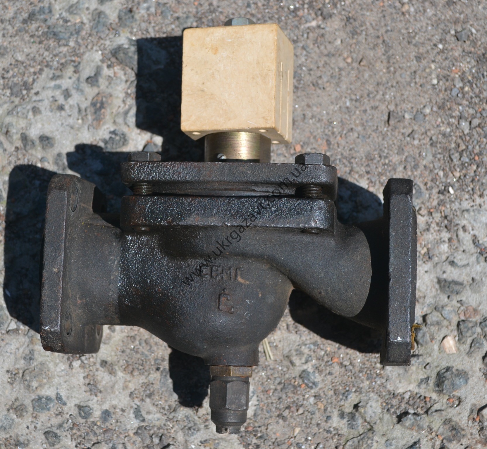 Клапан мембранный с электромагнитным приводом типа СВМГ 15кч883р ...