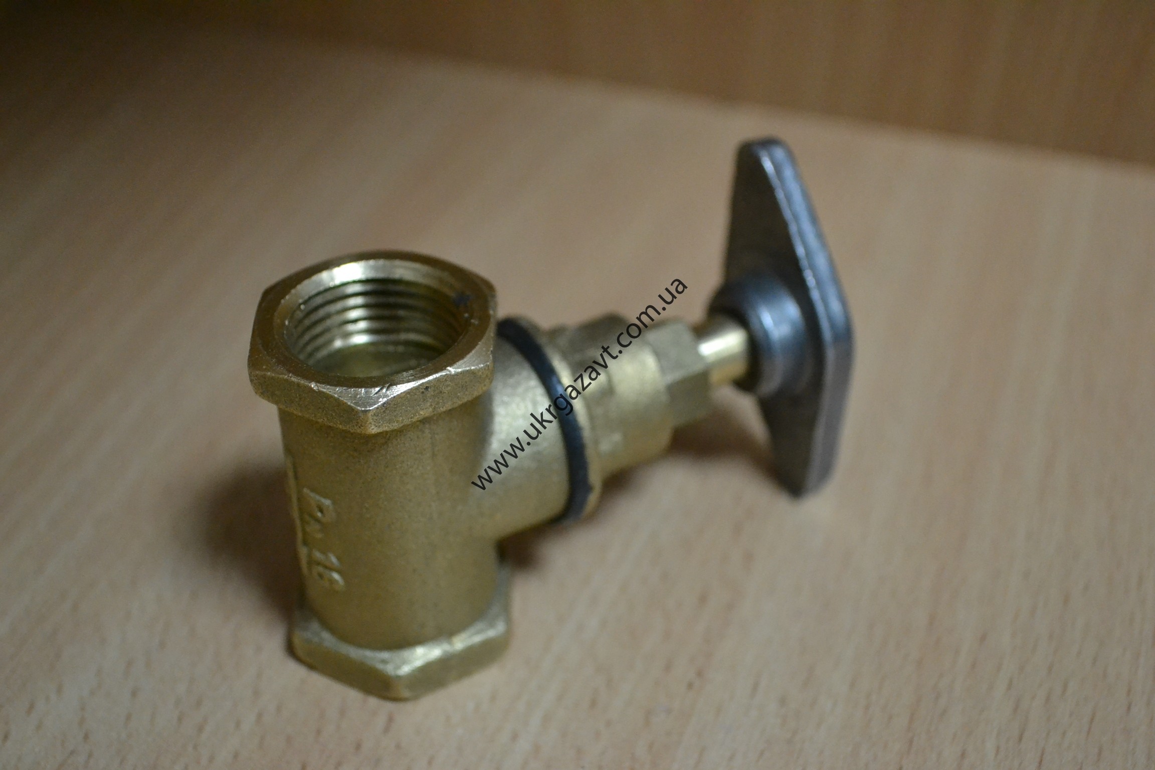 Вентиль бронзовый 15Б3р 1Б1р муфтовый латунный - Оптовая продажа ...