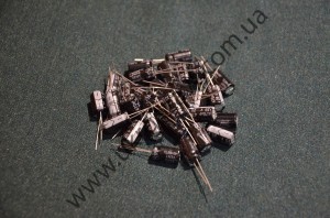 Электролитический конденсатор 25V470пкф